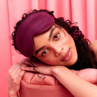 Lovely Lashes Contour Sleep Mask