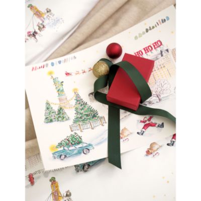 Santa in NY Duvet Cover, Queen