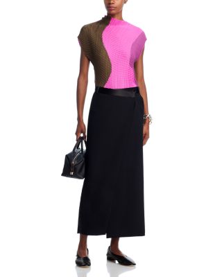 Abstract Tint Pleated Top