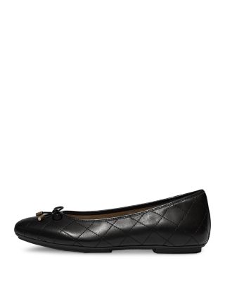 Women&#39;s Delicato Bow Quilted Ballet Flats