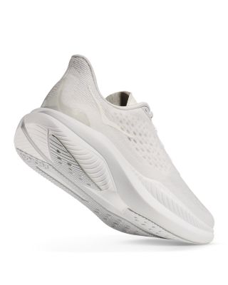 Women&#39;s Mach 6 LA Running Sneakers