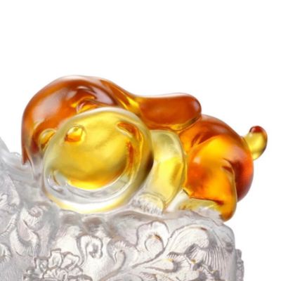 Hold On Tight to Luck Crystal Sculpture