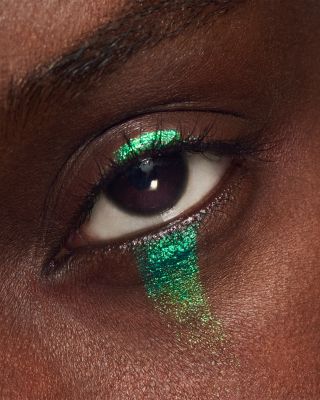 Metallic Dazzleshadow Liquid Eye Shadow