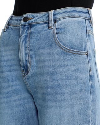 High Rise Barrel Jeans in Light Wash - Exclusive