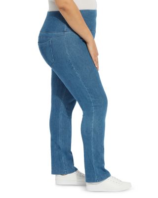 Plus Straight Leg Jeans in Black