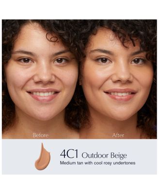 Double Wear Stay-in-Place Liquid Foundation