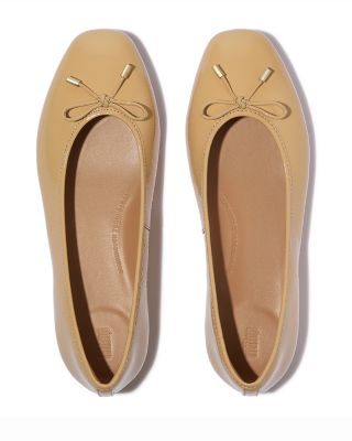 Women&#39;s Delicato Bow Flats