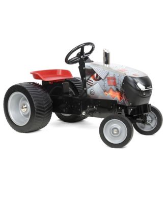 Case IH Magnum Monster Mag Pulling Pedal Tractor with Wide Rear Tires - Ages 5-7 Years