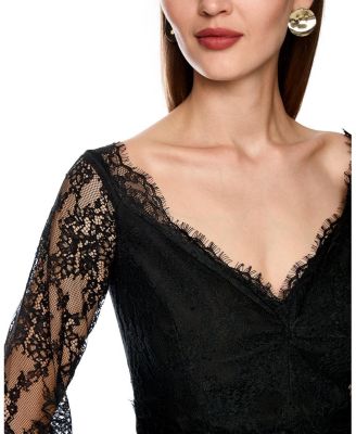 Elegant Maxi Dress with Lace