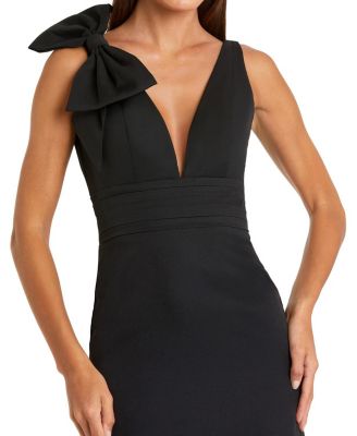  Petite Sleeveless V Neck Bow Detail Mermaid Gown