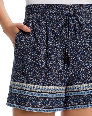 Cyra Blouse & Vilvaldi Shorts