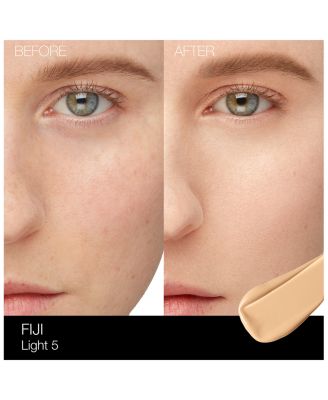 Natural Radiant Longwear Foundation