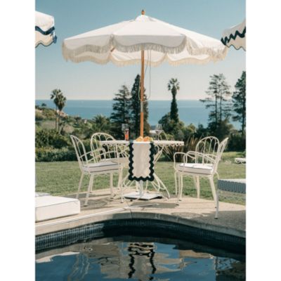 The Al Fresco Dining Table