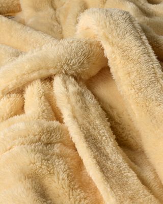 Aarti Hooded Fleece Robe