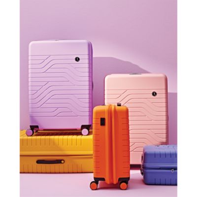 B|Y Ulisse Luggage Collection