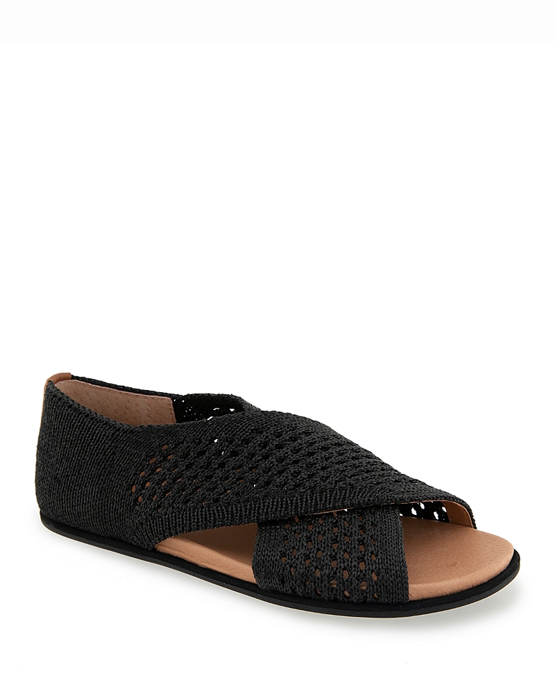 Gentle Souls by Kenneth Cole Women's Laniey Crossover Strap Black Flat Sandals