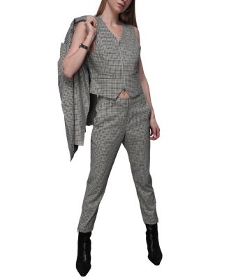  The Empower Zipper Vest