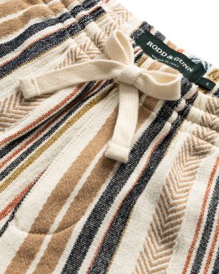 Gifford Resort Fit 7" Stripe Shorts