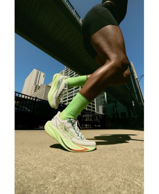 Women's Mach 7 Running Sneakers