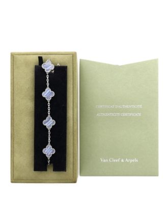  Vintage-Like Alhambra 5 Motifs Bracelet in 18K White Gold. Condition: Great. Collateral: Certificate of Authenticity, Signed Box, with a signed envelope