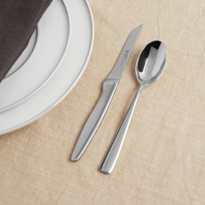 8-Piece Stainless Steel Serrated Steak Knife Set