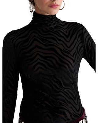 Chels Turtleneck Burnout Pattern Sweater - thumbnail 4