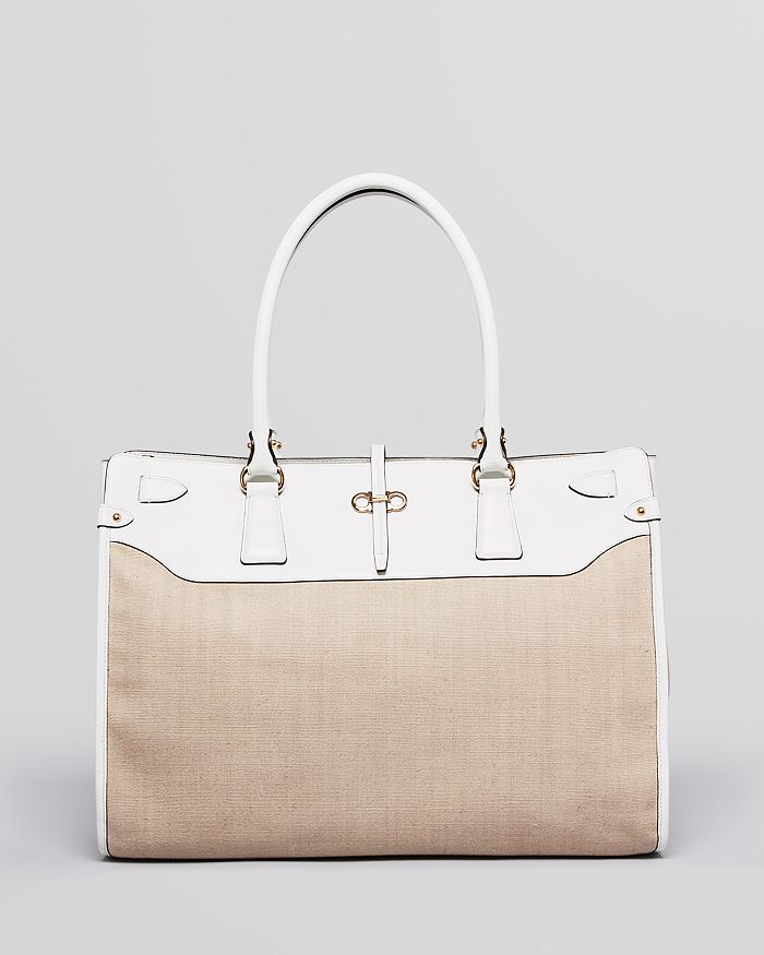 Ferragamo briana tote clearance