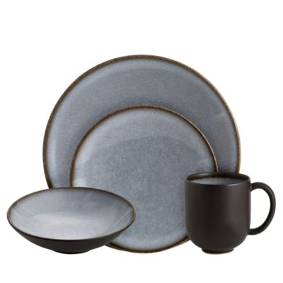 Tourron Traditional Dinnerware