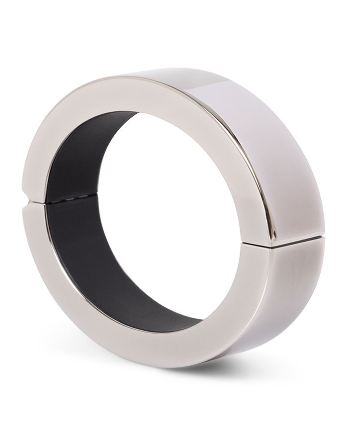 Q Designs - QBracelet with iPhone Charger
