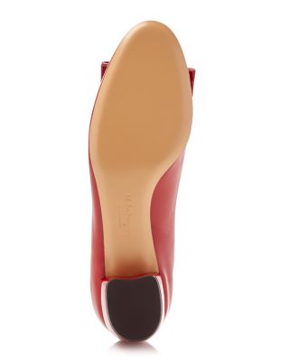 Women's Vara Leather Pumps