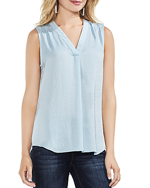 VINCE CAMUTO TEXTURED V-NECK TOP,9128041