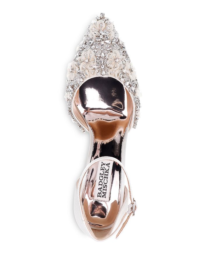 Badgley mischka fey pump sale