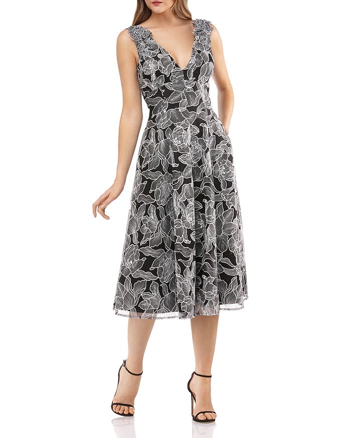 CARMEN MARC VALVO INFUSION FLORAL-EMBROIDERED FIT & FLARE DRESS,661887