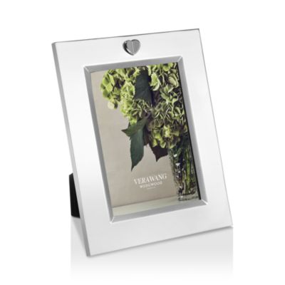 Vera Wang sold photo frame