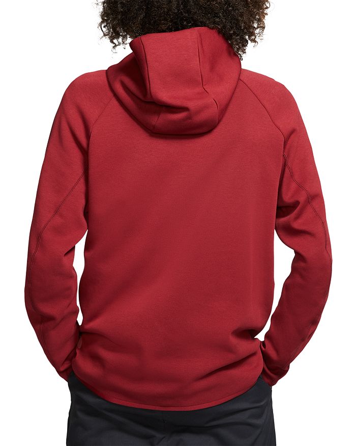 nike tech fleece tag