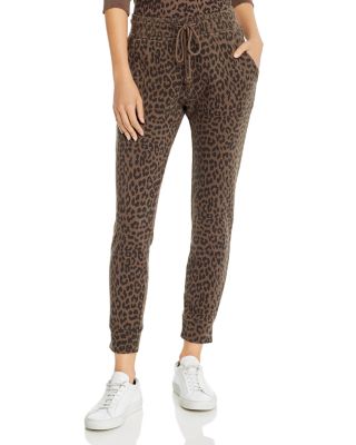 jogger leopard