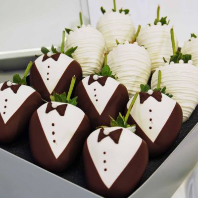 Chocolate Covered Company - Wedding Belgian Chocolate Covered Strawberries