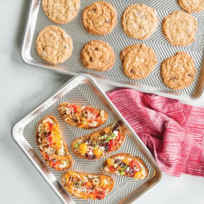 2-Piece Baking Sheet Set
