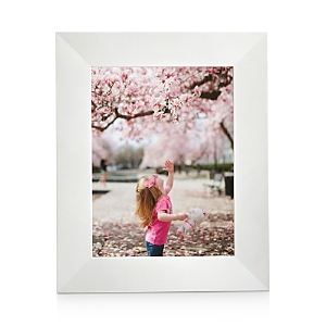 Aura Sawyer by Aura Digital Picture Frame