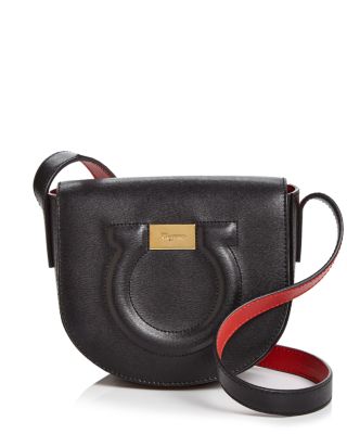 City leather crossbody bag