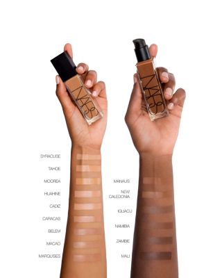 Natural Radiant Longwear Foundation