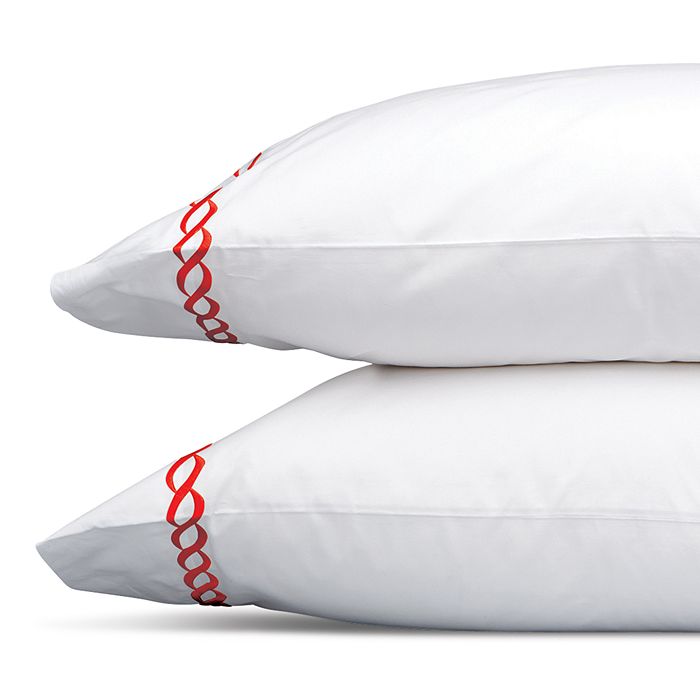 Matouk Classic Chain Standard Pillowcase, Pair In Red