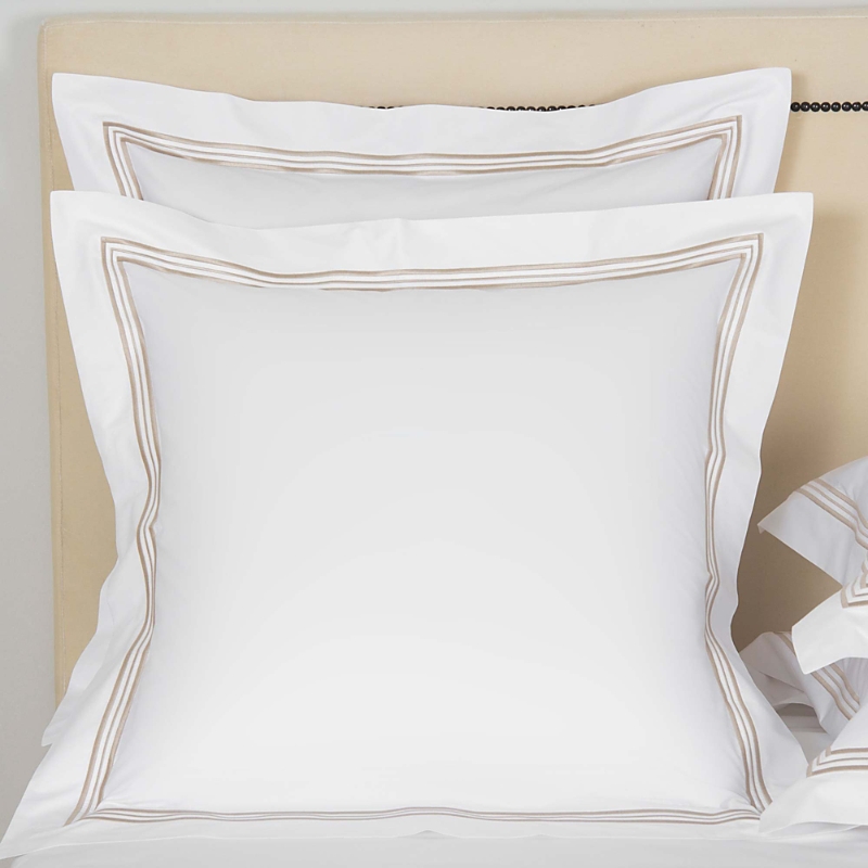 Frette Triplo Popeline Euro Sham In White/savage Beige