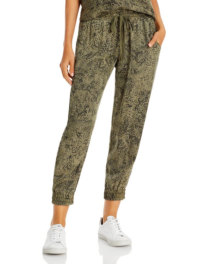bella dahl jogger