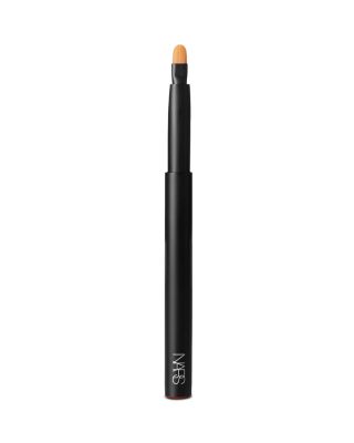 #30 Precision Lip Brush
