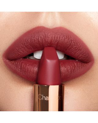 Matte Revolution Luminous Modern-Matte Lipstick
