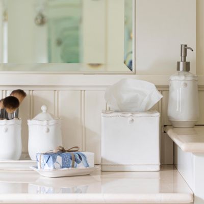 Berry & Thread Bath Accessories 