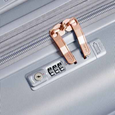 Cruise 3.0 Carry On Expandable Spinner Suitcase