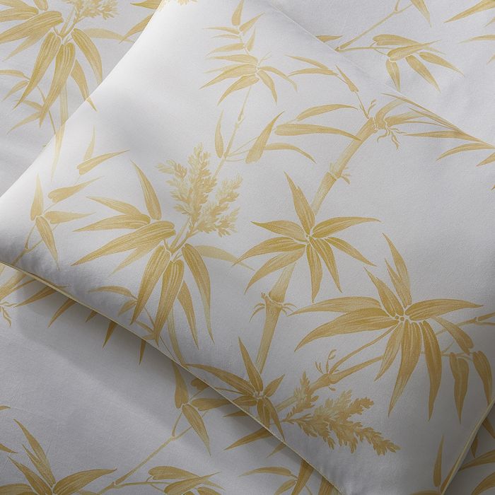 Matouk Schumacher Dominique Fitted Sheet, California King In Lemon
