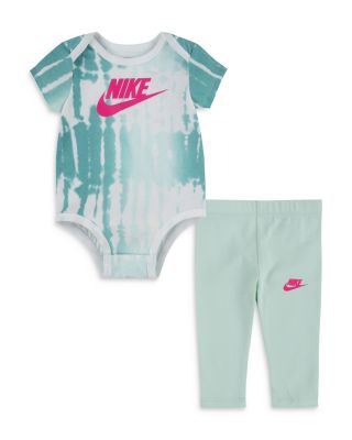 infant nike apparel